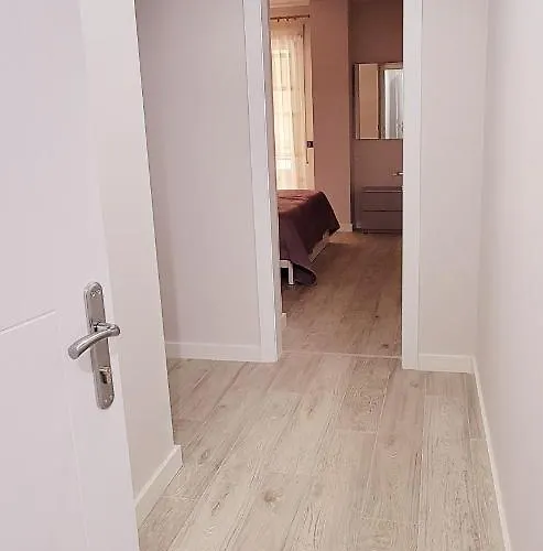 Green Studio Apartment Lägenhet *