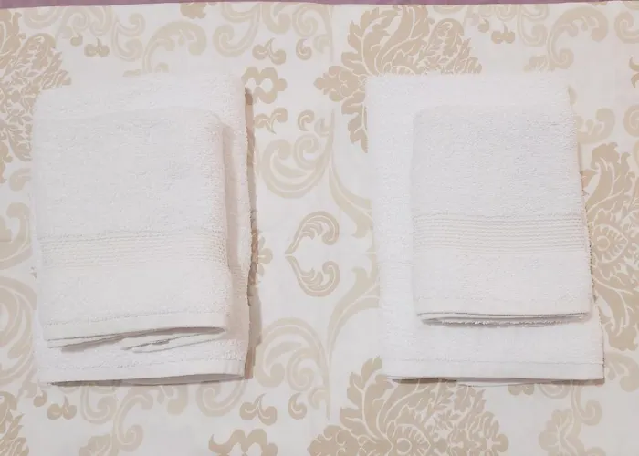 Green Studio Apartment アパート ティラナ